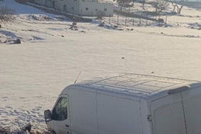 gercuste-minibusun-sarampole-devrilmesi-sonucu-3-yarali-A8WnnkcT.jpg