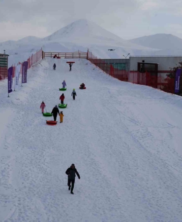 kampus-kis-eglencesi-yeni-sezon-basliyor-ymD9pfVm.jpg