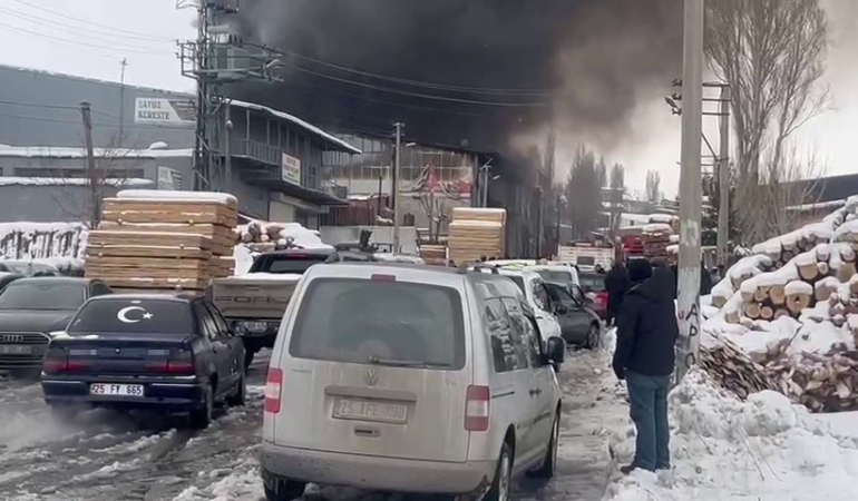 kereste-fabrikasinda-patlama-5-yarali-olayin-ardindan-yasananlar-8sfFlXOC.jpg