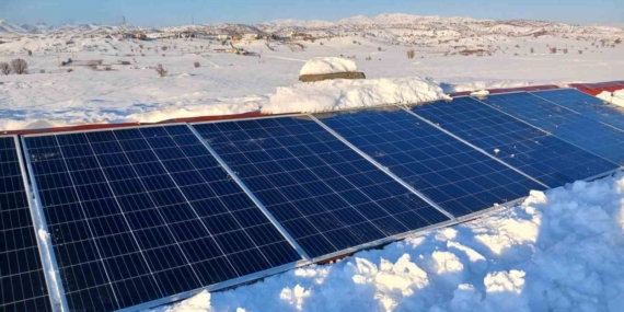 Kulp Kırsalında Karın Güneş Panelleri Üzerindeki Etkileri