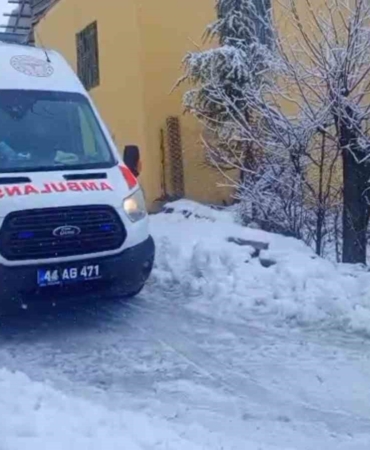 malatya-buyuksehir-ekiplerinden-vatandaslara-destek-magduriyet-yok-i9bM6X8b.jpg