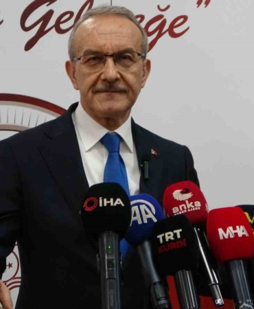 malatyada-egitimde-rekor-151-bin-899-ogrenci-karnelerini-aldi-zI1Ix8iq.jpg