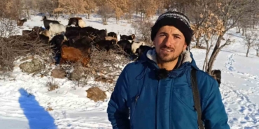 malatyanin-fedak-r-yetistiricileri-zorlu-hava-sartlarina-ragmen-uretimse-asla-durmaz-2VNYvRkz.jpg