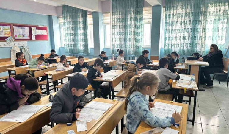 oku-kitabini-al-armaganini-yarismasi-final-heyecani-yasandi-pDbt7Z5K.jpg