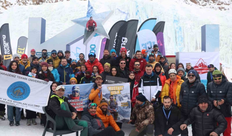 palandoken-kayak-merkezinde-turkiye-buz-tirmanisi-sampiyonasi-zirveye-giden-yol-OGAyW8Cu.jpg