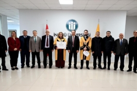 rektor-akpolat-unvani-yukselen-akademisyenlere-cubbe-giydirdi-g3mse8xu.jpg