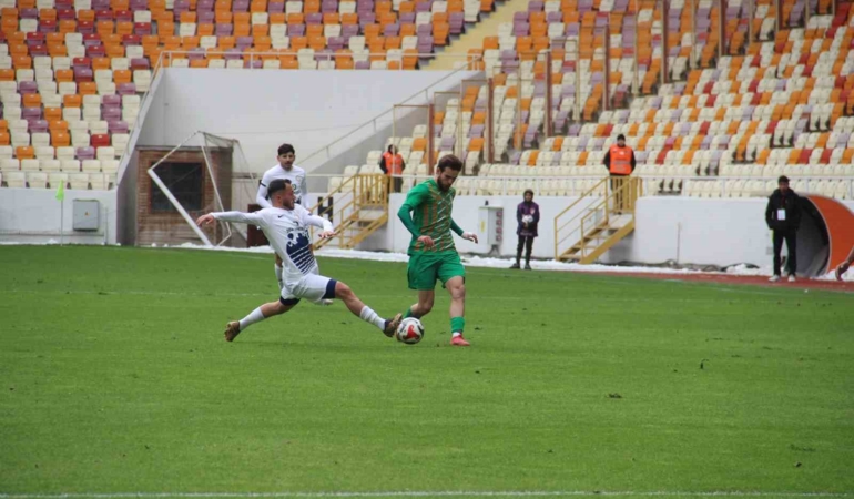 tff-3-lig-mucadelesinde-malatya-yesilyurtspor-ve-kapadokyaspor-beraberlik-elde-etti-wVaDRzDx.jpg