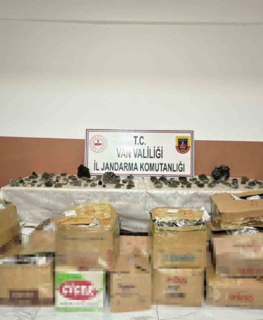 vanda-1410-adet-epidotlu-kuvars-tasi-ele-gecirildi-doganin-gizemli-hazine-kSyyyYY3.jpg