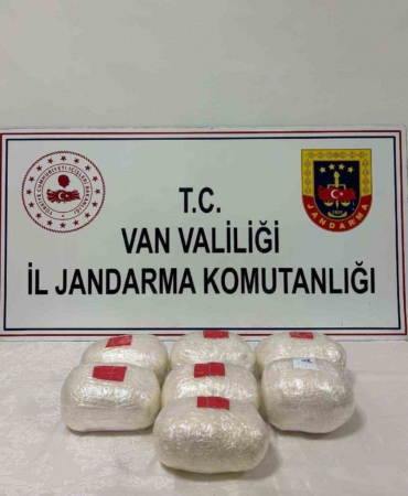 vanda-7-kilo-metamfetamin-operasyonu-kacakcilara-darbe-tZ5CYjTB.jpg