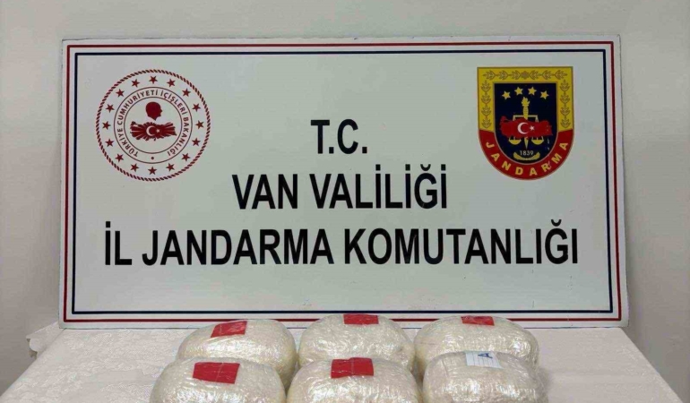 vanda-7-kilo-metamfetamin-operasyonu-kacakcilara-darbe-tZ5CYjTB.jpg