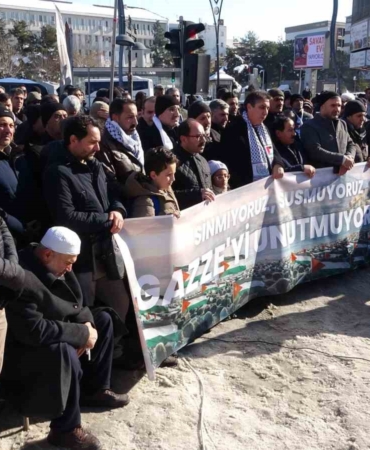 vanda-gazzeyi-unutmayin-cagrisi-dayanisma-ve-farkindalik-etkinligi-SzHVhiK4.jpg