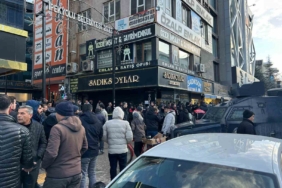 vanda-kuyumcu-altin-ve-paralarla-kayboldu-iddiasi-4n2DLpYK.jpg