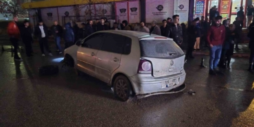 yagmur-sonrasi-coken-yol-faciaya-neden-oldu-3-yarali-CWTSb8Tr.jpg