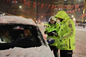 yeni-yilin-ilk-saatlerinde-guvenlik-ekiplerinin-yilbasi-denetimleri-bHRn7d7C.jpg