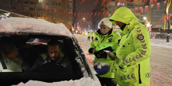 Yeni Yılın İlk Saatlerinde Güvenlik Ekiplerinin Yılbaşı Denetimleri