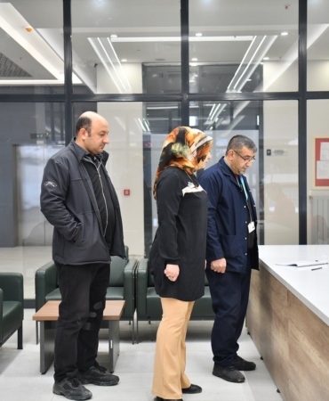 yesilyurt-belediyesi-personelinden-kizilaya-onemli-bir-destek-ImMSLH9j.jpg