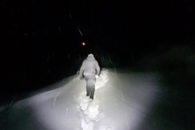 yogun-sis-ve-kar-altinda-3-kilometre-yuruyen-ekipler-hastaya-ulasti-yacSnvtY.jpg