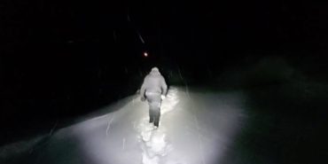 yogun-sis-ve-kar-altinda-3-kilometre-yuruyen-ekipler-hastaya-ulasti-yacSnvtY.jpg
