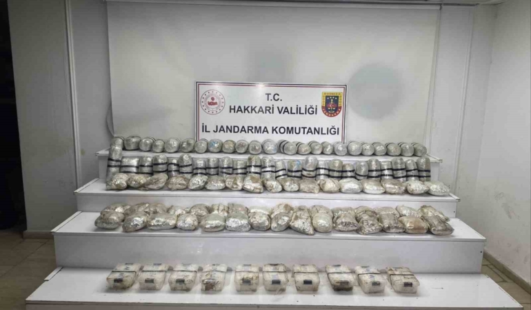 yuksekovada-60-kilo-uyusturucu-madde-ele-gecirildi-bir-basari-hikayesi-gLyiWj8h.jpg
