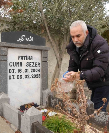 asrin-felaketinde-oglunu-kaybeden-babanin-aci-hikayesi-biz-hala-6-subatdayiz-hQ3jaNUB.jpg