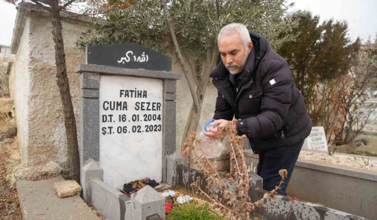 asrin-felaketinde-oglunu-kaybeden-babanin-aci-hikayesi-biz-hala-6-subatdayiz-hQ3jaNUB.jpg