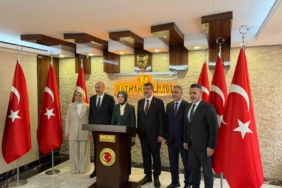 bakan-goktas-batmanda-onemli-temaslarda-bulundu-tqWqMlEi.jpg