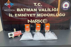 batmanda-supheli-taksiden-3-kilo-metamfetamin-ele-gecirildi-2-tutuklama-i8b8DPxn.jpg
