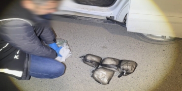 batmanda-tarihi-narkotik-operasyonu-4-kilo-50-gram-metamfetamin-yakalandi-IJkcz83t.jpg