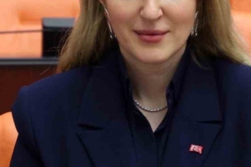 berat-kandilinde-inanc-sirac-kara-olmeztopraktan-anlamli-mesaj-ZYM4WdLn.jpg