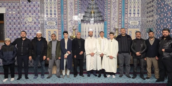 Çermik’te Hatimle Kılınan Teravih Namazı Heyecanı