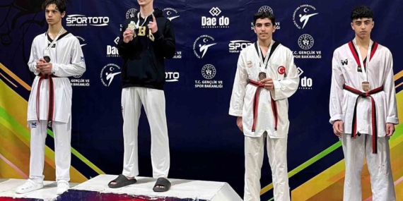 Deniz Çınar Doğan, Taekwondoda Türkiye Üçüncüsü Olmayı Başardı