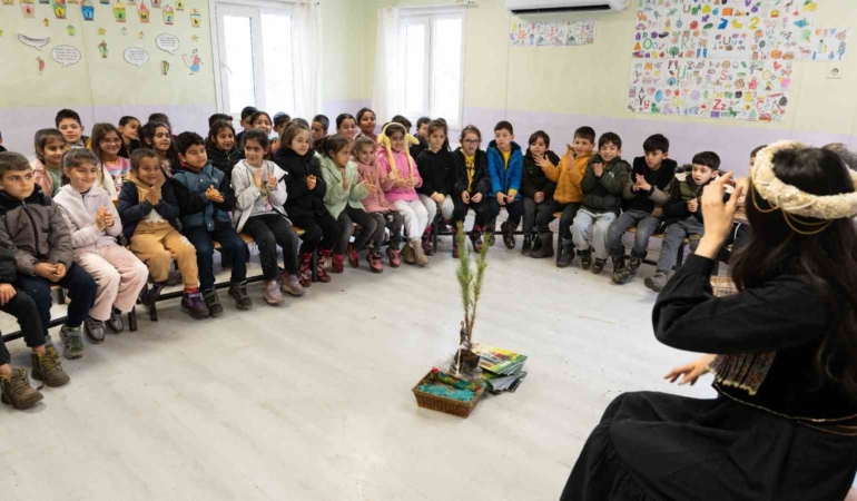 dicle-elektrikin-yesil-gelecege-masallarla-yolculugu-EaJkUqLn.jpg