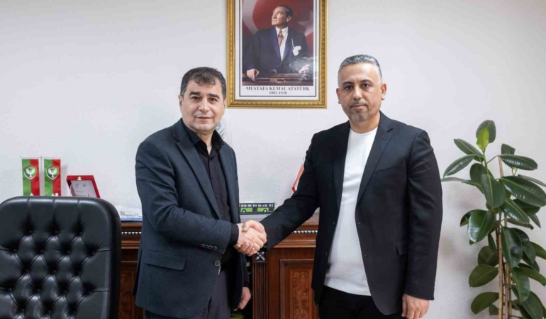 diyarbakir-buyuksehir-belediyesinde-yeni-gorev-degisiklikleri-cTA3cNnB.jpg