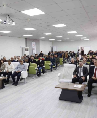 diyarbakirda-bitki-koruma-urunleri-uzerine-onemli-bilgilendirme-toplantisi-gerceklesti-Il6ODDyb.jpg