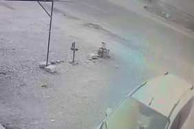 diyarbakirda-feci-kaza-kamyonete-carparak-hayatini-kaybeden-sahis-1ImEAZSu.jpg