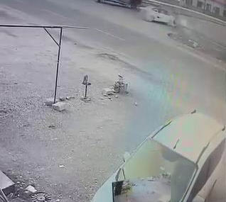 Diyarbakır’da Feci Kaza: Kamyonete Çarparak Hayatını Kaybeden Şahıs