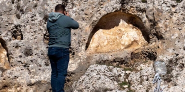 diyarbakirdaki-kaya-mezarlari-ve-duvar-kabartmalari-uzerine-belgesel-fotograf-calismasi-nZEgSLvp.jpg