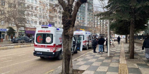 Elazığ’da Kavga: İki Kişi Yaralandı