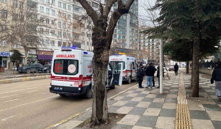 elazigda-kavga-iki-kisi-yaralandi-6TVdVPWq.jpg
