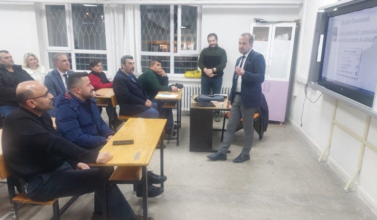elazigda-medya-okuryazarlik-kursu-ile-bilgiye-erisim-firsatlari-au3lqZQK.jpg