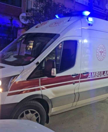 elazigda-motosikletin-yayaya-carpmasi-sonucu-2-yarali-MS44cbDT.jpg