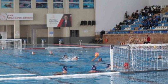 Elazığ’da Türkiye Su Polosu Şampiyonası Coşkusu Başladı