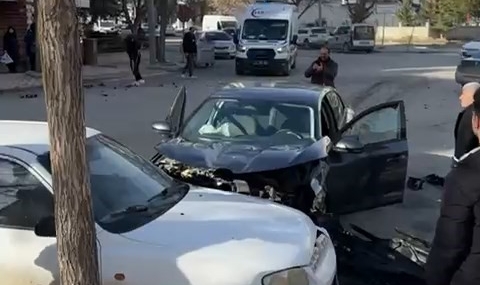 Elazığ’da Zincirleme Trafik Kazası: Yaralı Birey Sayısı 1
