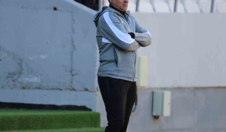 elazigsporda-erkan-sozerinin-zaferle-baslangici-GSgyzyNc.jpg