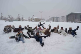 erzurumda-belcikali-turistlerin-kis-keyfi-NwQR6sKk.jpg