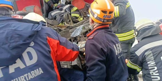 Erzurum’da Feci Zincirleme Trafik Kazası: 20 Kişi Yaralandı