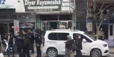 gaziantepte-maskeli-kuyumcu-soygunu-1-kilo-altinla-yakalanan-iki-soyguncu-m9iX1gsa.jpg