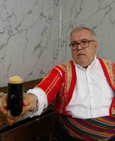 gaziantepte-meyan-serbeti-iftar-sofralarinin-vazgecilmezi-yitQ4AbY.jpg