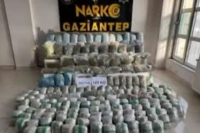 gaziantepte-yuzlerce-kilogram-skunk-ele-ge-gecirildi-tutuklama-gerceklesti-QrrKNvKF.jpg