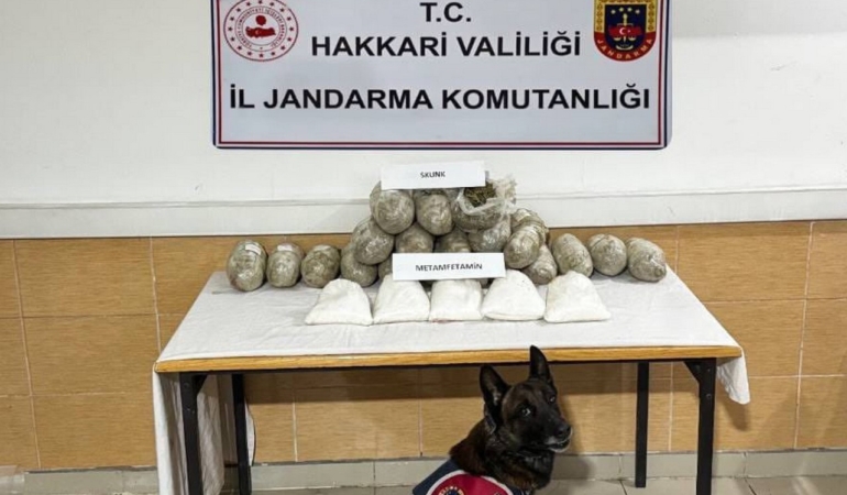 hakkaride-tarihi-uyusturucu-operasyonu-22-kilo-ele-gecirildi-ANAhaCtu.jpg